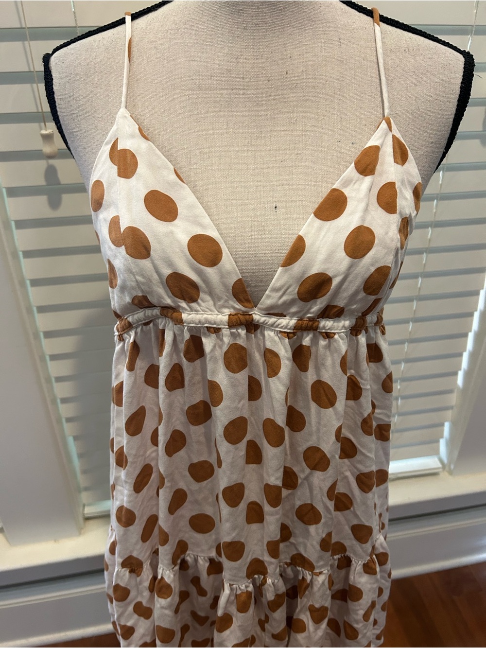 Cupshe White Spaghetti Straps Mini Dress with Gold/Brown Polka Dots size M - Picture 4 of 9